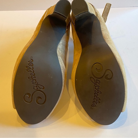 Seychelles Nude Suede Peep toe Ankle Strap Platform Shoe - Picture 8 of 8